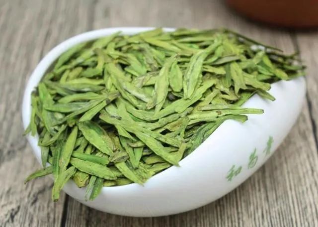 1683211663579923913.jpg 642.jpg