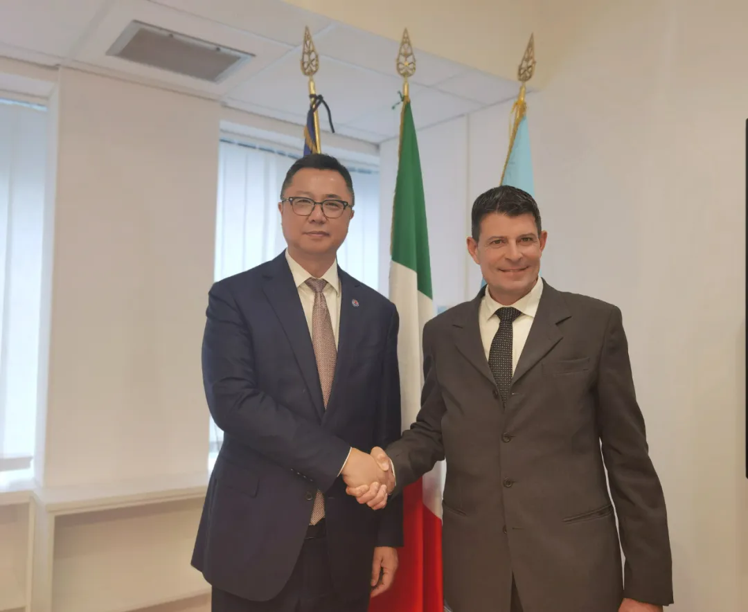 1765437547769436933.jpg 6401211-6.jpg